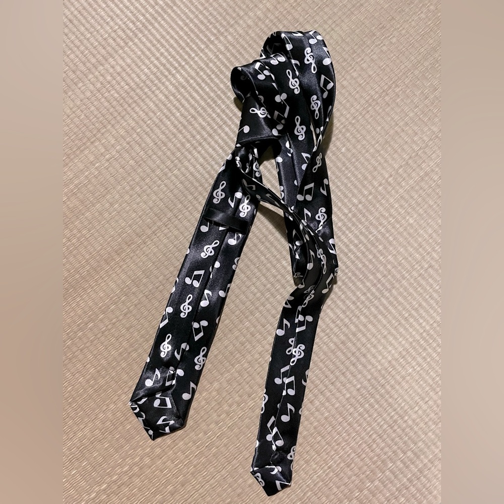 Satin black and white music note melody pattern tie